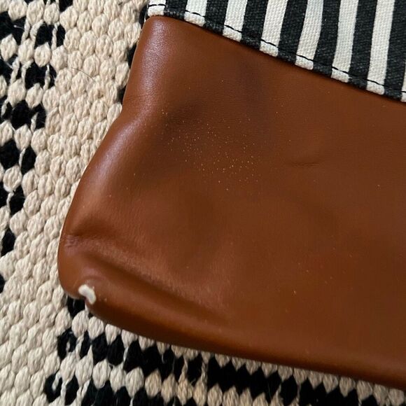 Lovevook striped crossbody purse 9.5x10” - Picture 8 of 11